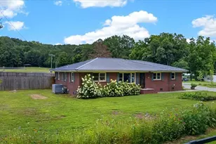202 Peachtree St, Fairmount, GA 30139 - Photo 4