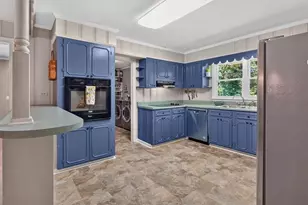 202 Peachtree St, Fairmount, GA 30139 - Photo 10