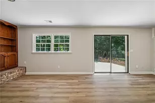 965 Dunstan Ln, Stone Mountain, GA 30083 - Photo 12