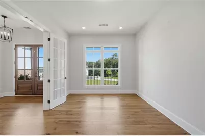 401 Oakleigh Avenue, Woodstock, GA 30188 - Photo 6
