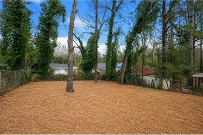 641 Hamilton E Holmes Drive NW, Atlanta, GA 30318 - Photo 14