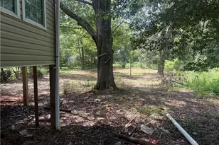5725 Stonewall Tell Rd, Atlanta, GA 30349 - Photo 10