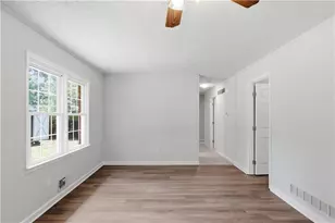 6556 Glenwood Dr, Douglasville, GA 30135 - Photo 4