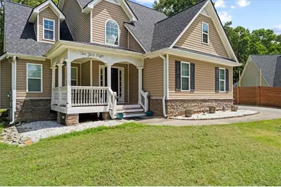 208 Levi Street SW, Calhoun, GA 30701 - Photo 2
