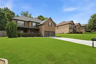 8747 Puett Dr, Douglasville, GA 30135 - Photo 2