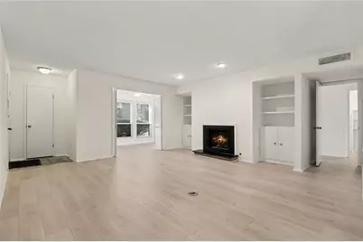 101 Dunbar Drive, Dunwoody, GA 30338 - Photo 6