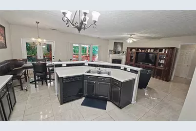6699 Island Pointe Drive, Buford, GA 30518 - Photo 10