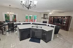 6699 Island Pointe Dr, Buford, GA 30518 - Photo 10