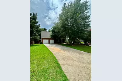 1023 Tanners Point Drive, Lawrenceville, GA 30044 - Photo 2