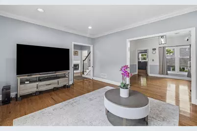 8 Vernon Glen Court, Sandy Springs, GA 30338 - Photo 6
