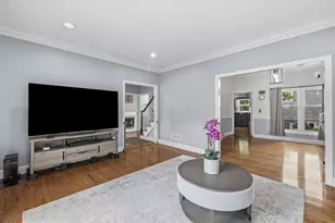 8 Vernon Glen Ct, Sandy Springs, GA 30338 - Photo 6