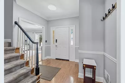 8 Vernon Glen Court, Sandy Springs, GA 30338 - Photo 4