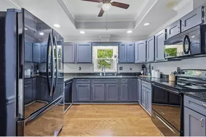 8 Vernon Glen Court, Sandy Springs, GA 30338 - Photo 8