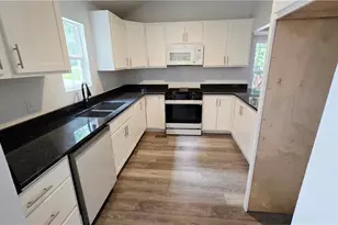4610 Kings Crossing Dr NE, Kennesaw, GA 30144 - Photo 6