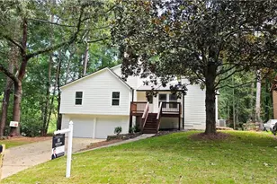 4610 Kings Crossing Dr NE, Kennesaw, GA 30144 - Photo 2