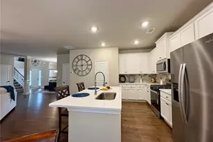 1007 Lakeview Oaks Ct, Grayson, GA 30017 - Photo 8