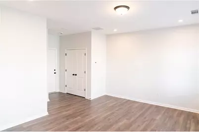 2675 Whistler Way NE, Lawrenceville, GA 30043 - Photo 4