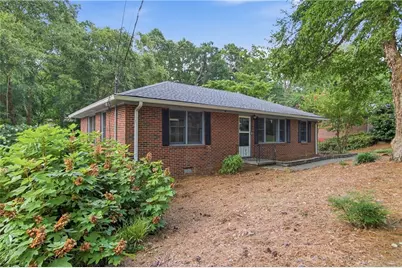 106 Larose Circle SE, Marietta, GA 30060 - Photo 2