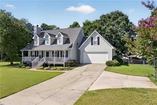 481 Lisa Cir, Winder, GA 30680 - Photo 4
