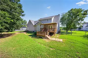 481 Lisa Cir, Winder, GA 30680 - Photo 12