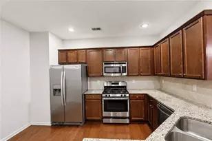 2132 Greencrest Cir, Alpharetta, GA 30004 - Photo 6