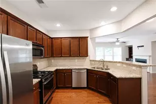 2132 Greencrest Cir, Alpharetta, GA 30004 - Photo 8