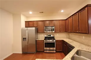 2132 Greencrest Cir, Alpharetta, GA 30004 - Photo 6
