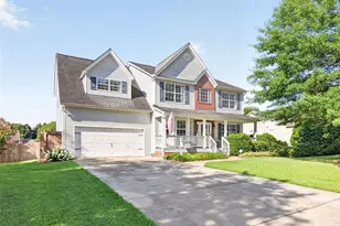 788 Baskins Cir, Winder, GA 30680 - Photo 2