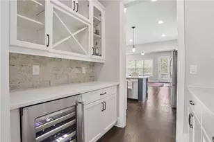 895 Samples Ln NW, Atlanta, GA 30318 - Photo 6