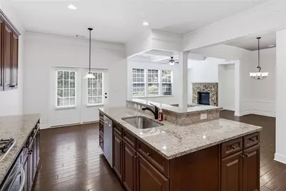 122 Barkley Lane, Sandy Springs, GA 30328 - Photo 12
