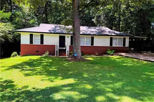 105 Dogwood Dr, Lagrange, GA 30241 - Photo 1