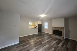 271 E Wright St, Winder, GA 30680 - Photo 4