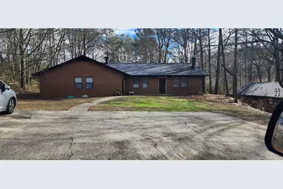271 E Wright Street, Winder, GA 30680 - Photo 2