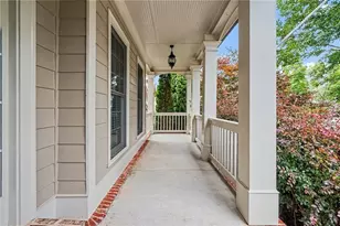 1762 Country Wood Dr, Hoschton, GA 30548 - Photo 4