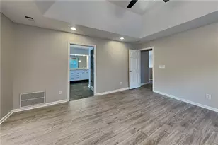 5404 Oxford Chase Way, Dunwoody, GA 30338 - Photo 8