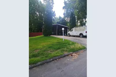 3479 Meadowlane Place SW, Atlanta, GA 30331 - Photo 2