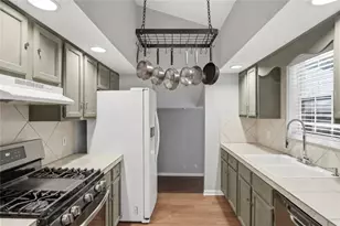 4173 Oak Ferry Dr NE, Kennesaw, GA 30144 - Photo 4