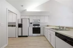 19108 Harvest Ridge Ln, Johns Creek, GA 30022 - Photo 12