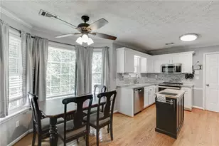 3220 Plantation Run Dr, Loganville, GA 30052 - Photo 6