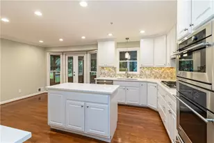 890 Ferncroft Ct, Roswell, GA 30075 - Photo 10
