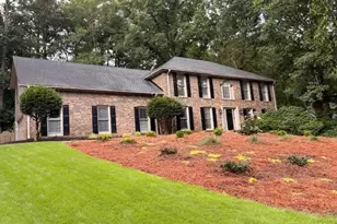 890 Ferncroft Ct, Roswell, GA 30075 - Photo 2