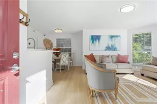 904 Wentworth Ct, Alpharetta, GA 30022 - Photo 2