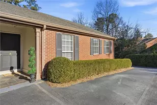 5375 Roswell Rd, Sandy Springs, GA 30342 - Photo 2
