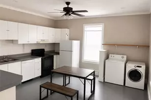 447 N 9th St, Griffin, GA 30223 - Photo 6