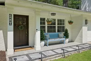 2440 Cove Cir NE, Atlanta, GA 30319 - Photo 2