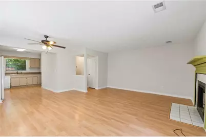 5013 Village Green Way, Alpharetta, GA 30009 - Photo 6