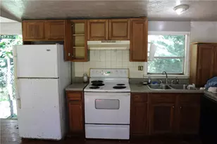 110 N Cove Dr, Hogansville, GA 30230 - Photo 4