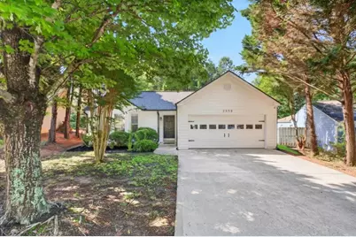 2558 Candlewood Way, Lawrenceville, GA 30044 - Photo 4