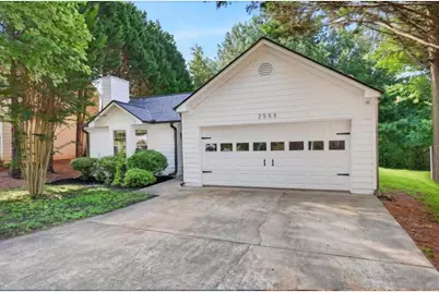 2558 Candlewood Way, Lawrenceville, GA 30044 - Photo 2