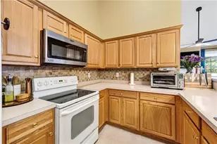 172 Camry Ln, Grayson, GA 30017 - Photo 2